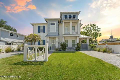 427 N 6th Street, Jacksonville Beach FL - photo 6 of 60