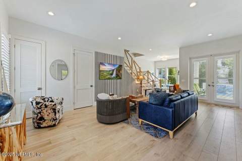 427 N 6th Street, Jacksonville Beach FL - photo 10 of 60