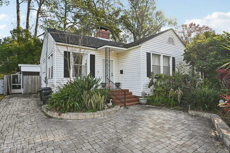 3 bedroom Single Family Residence at 1021 Old Hickory Road, South Shores, Jacksonville — photo 1