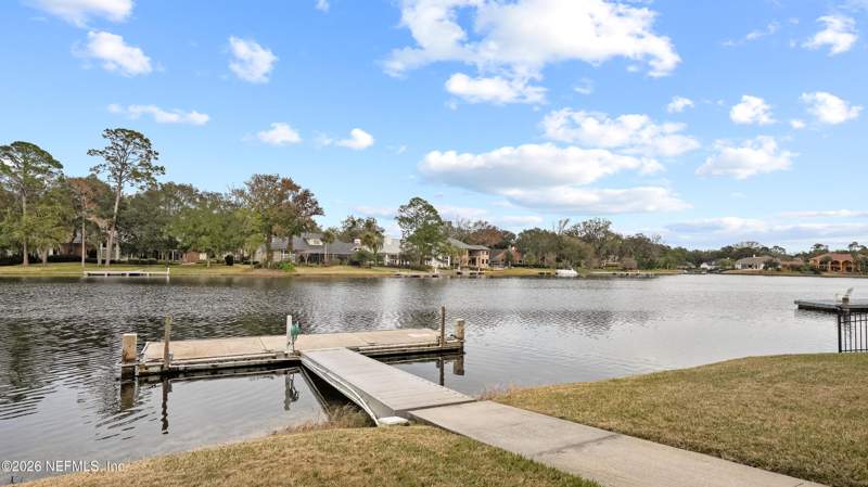 5 bedroom Single Family Residence at 13601 Emerald Cove Court, Queens Harbour Cc, Jacksonville — photo 2