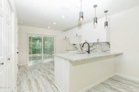 6022 Dunmire Avenue, Jacksonville FL - photo 10 of 16