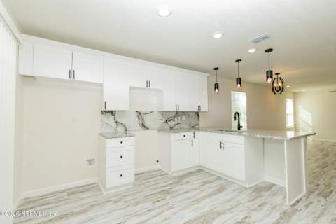 6022 Dunmire Avenue, Jacksonville FL - photo 12 of 16