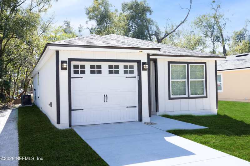 3 bedroom Single Family Residence at 6022 Dunmire Avenue, Dinsmore, Jacksonville — photo 1