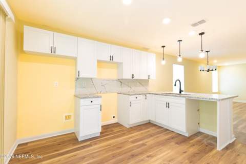 6026 Dunmire Avenue, Jacksonville FL - photo 13 of 16