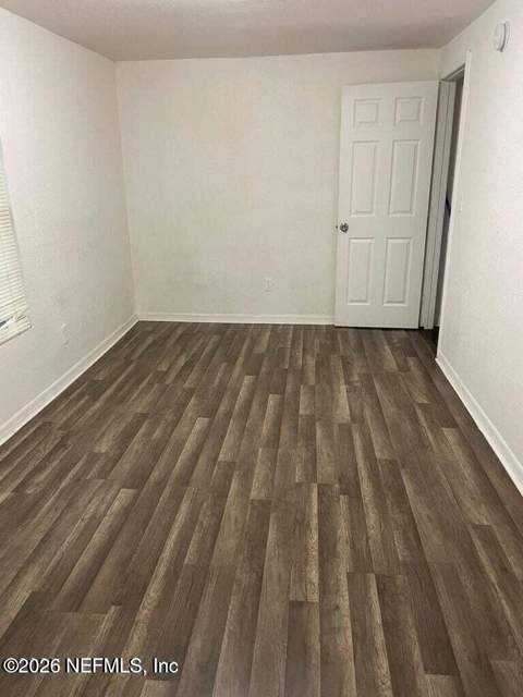 7805 SISKIN Avenue, Jacksonville FL - photo 8 of 11