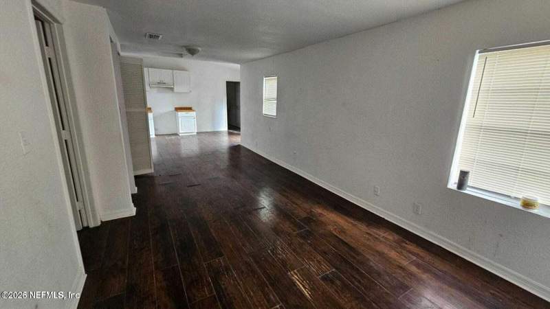 3 bedroom Single Family Residence at 7805 SISKIN Avenue, Lincoln Villas, Jacksonville — photo 3