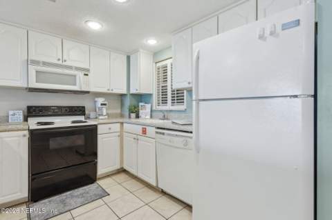 3350 S Fletcher Avenue #J1, Fernandina Beach FL - photo 12 of 39