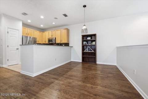 12301 Kernan Forest Boulevard #1406, Jacksonville FL - photo 7 of 18