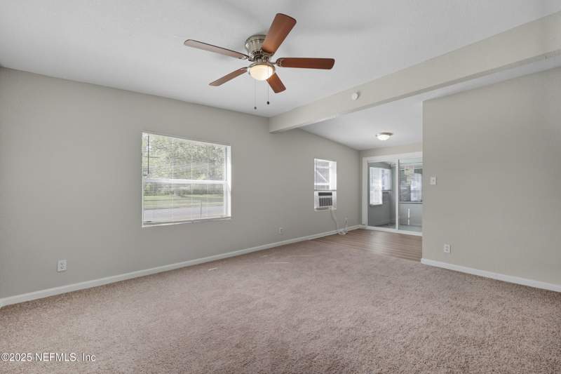 3 bedroom Single Family Residence at 5306 Paris Avenue, Royal Terrace Addn, Jacksonville — photo 2