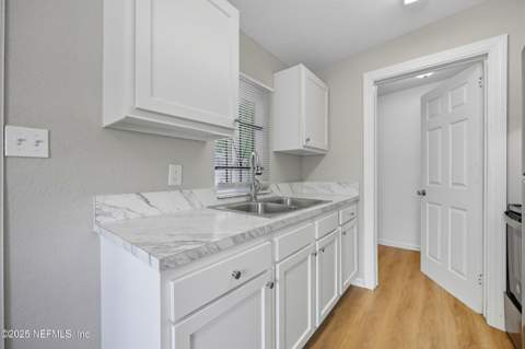 5306 Paris Avenue, Jacksonville FL - photo 7 of 26