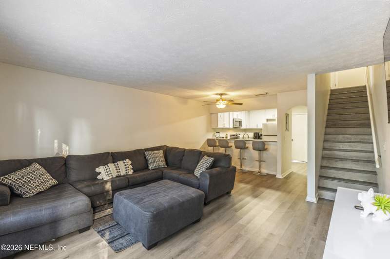 3 bedroom Townhouse at 4955 Knightsbridge Circle, Kensington Park, Jacksonville — photo 3