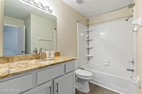 4955 Knightsbridge Circle, Jacksonville FL - photo 7 of 21