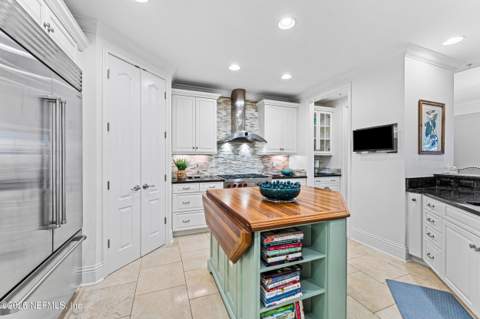 5025 1st Coast Highway #202B, Fernandina Beach FL - photo 9 of 33