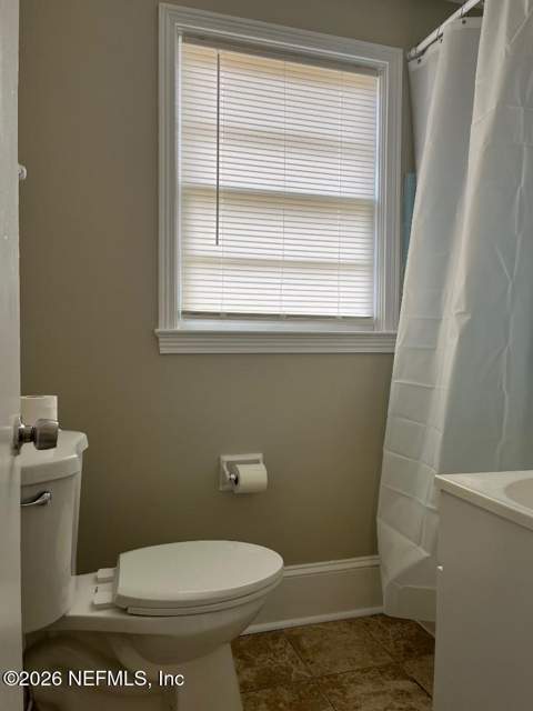 10234 Elmhurst Drive, Jacksonville FL - photo 11 of 25