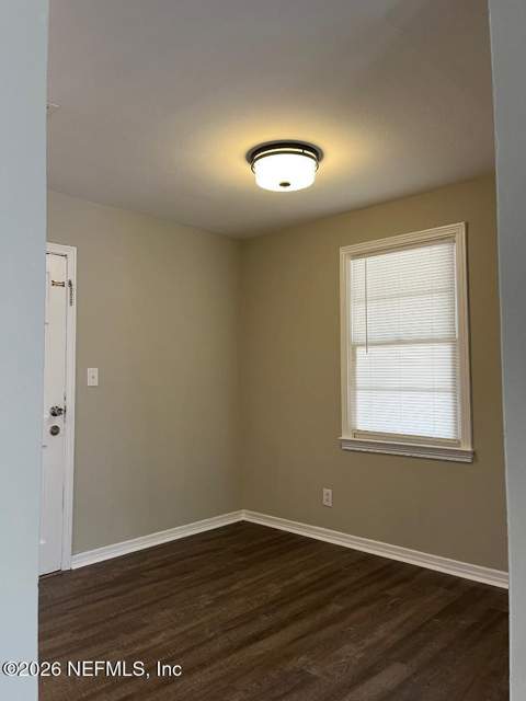 10234 Elmhurst Drive, Jacksonville FL - photo 8 of 25