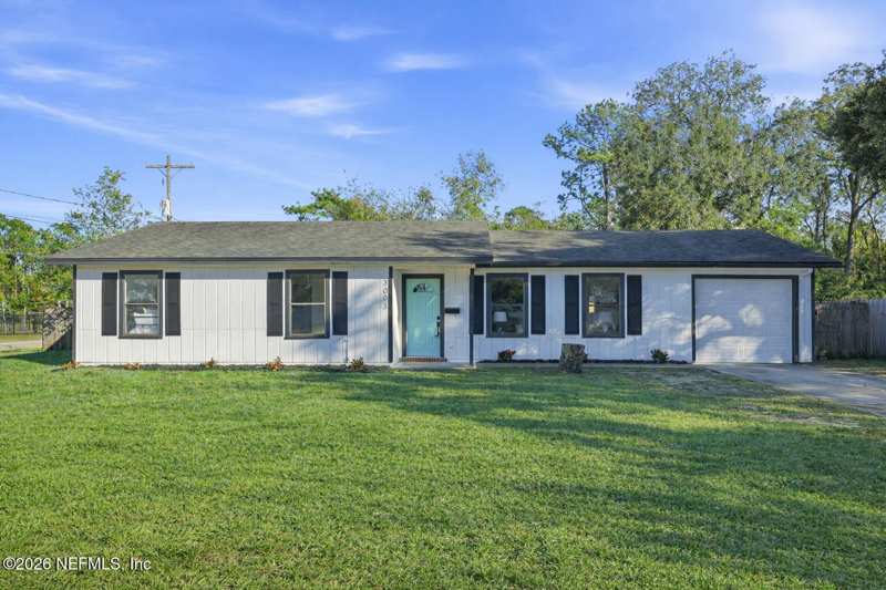 3 bedroom Single Family Residence at 3003 Beachwood Boulevard, Beachwood, Jacksonville — photo 1
