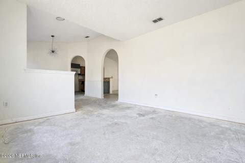 735 Chestnut Oak Drive, Jacksonville FL - photo 14 of 31