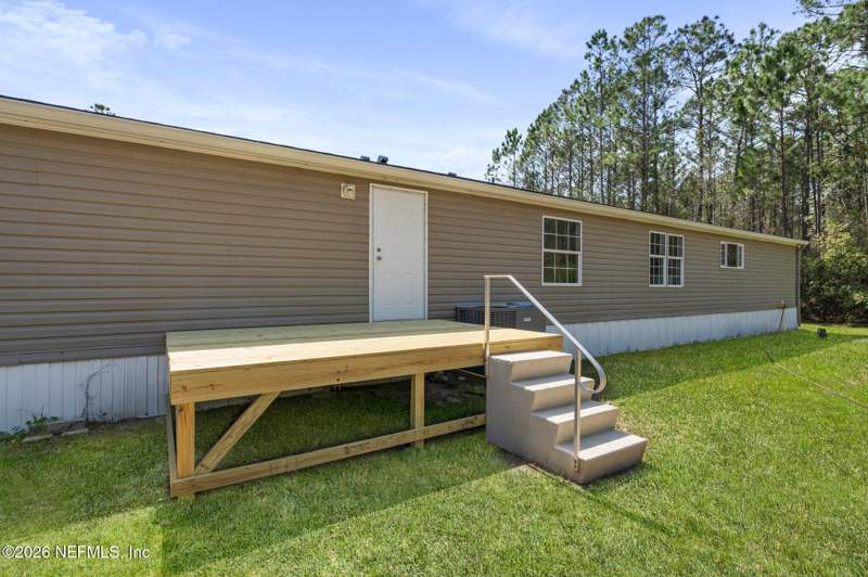 4 bedroom Manufactured Home at 4990 Laurel Street, Middleburg, Middleburg — photo 5