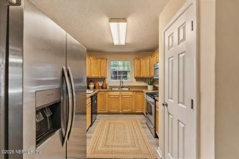 4527 Clairmont Road, Jacksonville FL - photo 12 of 41