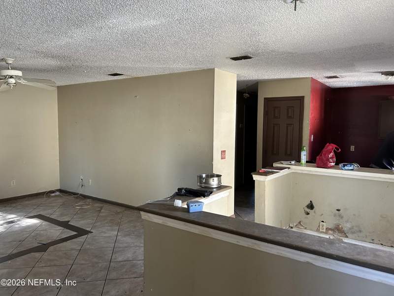 3 bedroom Single Family Residence at 5352 Dodge Road, Moncrief Highlands, Jacksonville — photo 4