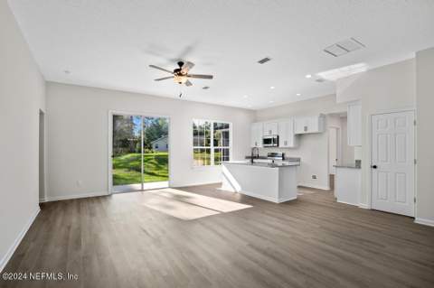 6882 Barney Road, Jacksonville FL - photo 15 of 47