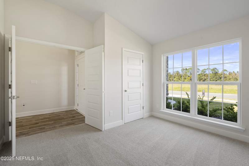 4 bedroom Single Family Residence at 8321 Helmsley Boulevard, Summerglen, Jacksonville — photo 5