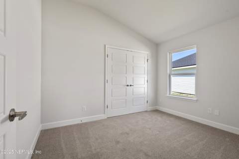 8321 Helmsley Boulevard, Jacksonville FL - photo 15 of 25