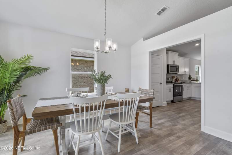 4 bedroom Single Family Residence at 8327 Helmsley Boulevard, Summerglen, Jacksonville — photo 2