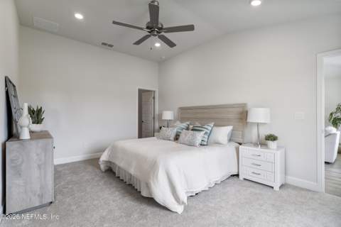 8327 Helmsley Boulevard, Jacksonville FL - photo 12 of 18