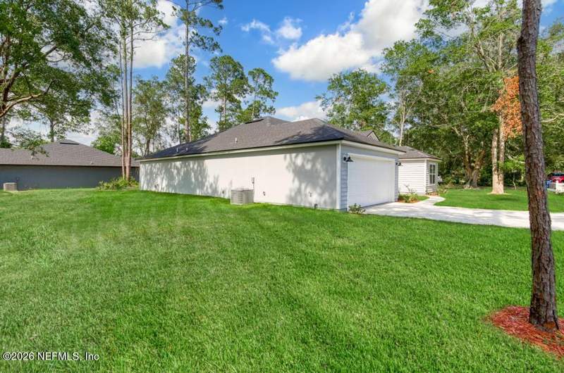4 bedroom Single Family Residence at 6882 Barney Road, Garden City, Jacksonville — photo 5