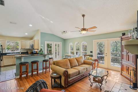 303 Fourteenth Street, St. Augustine FL - photo 8 of 46