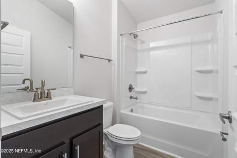 8309 Helmsley Boulevard, Jacksonville FL - photo 14 of 23