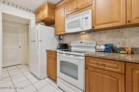 2004 Beach Wood Road, Fernandina Beach FL - photo 21 of 54