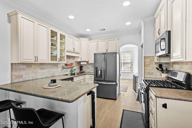 4 bedroom Single Family Residence at 187 Sorrel Street, Middleburg, Middleburg — photo 5