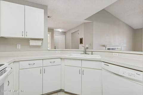 800 Ironwood Drive #834, Ponte Vedra Beach FL - photo 10 of 60