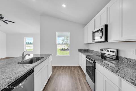 3123 Cottage Hill Place, Green Cove Springs FL - photo 9 of 32