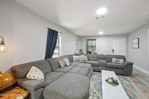 550 E 63rd Street, Jacksonville FL - photo 7 of 24