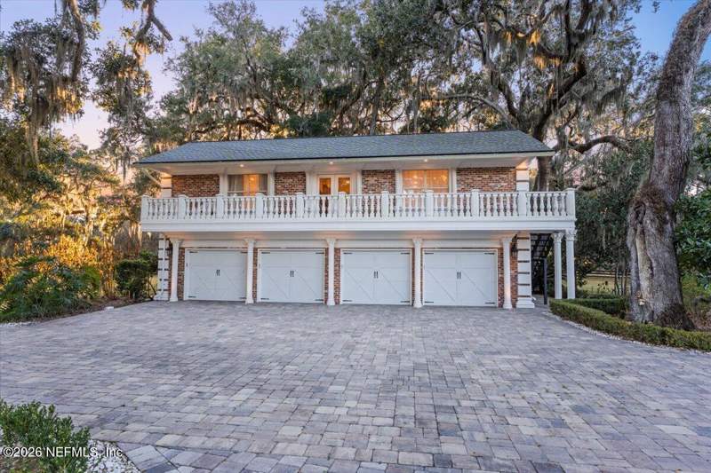 5 bedroom Single Family Residence at 1370 Moss Creek Drive, Queens Harbour, Jacksonville — photo 4