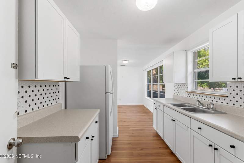 3 bedroom Single Family Residence at 8843 Darlington Drive, Harbor View, Jacksonville — photo 4