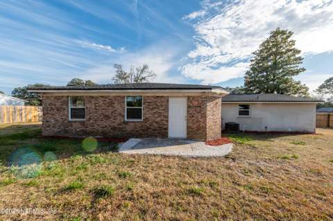 11605 Bayou Road, Jacksonville FL - photo 11 of 39