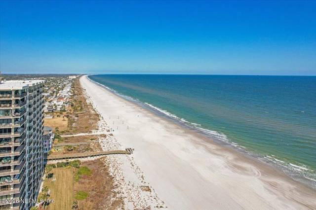 Pelican Point
