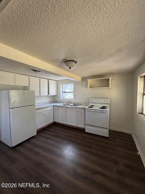 1767 Broadway Avenue, Jacksonville FL - photo 12 of 19