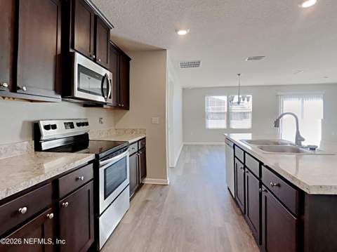 2293 Pebble Point Drive, Green Cove Springs FL - photo 6 of 18