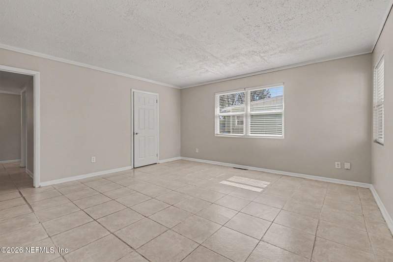 3 bedroom Single Family Residence at 8509 Laurens Road, Harbor View, Jacksonville — photo 4