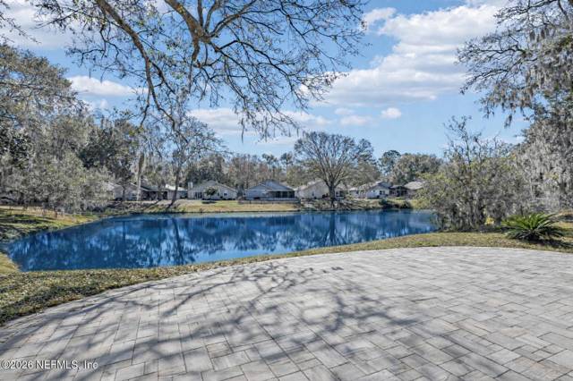 Lake Woodbourne