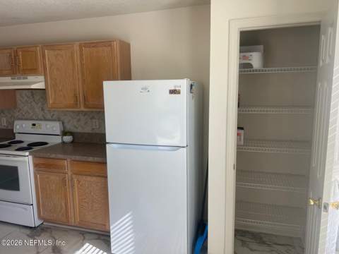 7110 Newman Lake Court, Jacksonville FL - photo 19 of 34