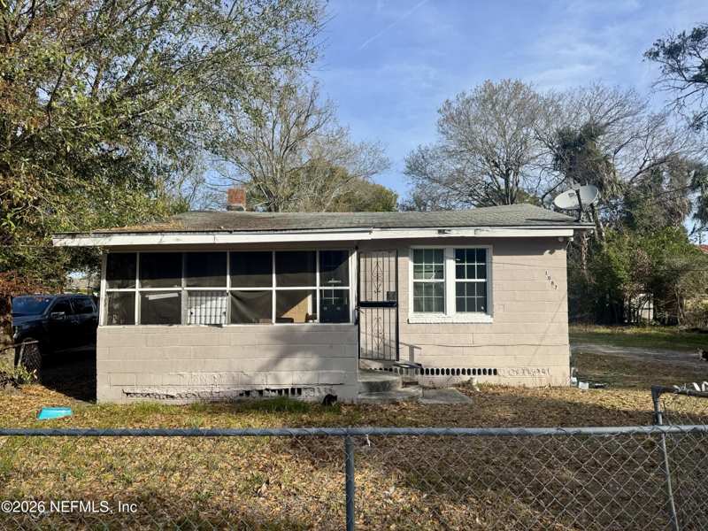 2 bedroom Single Family Residence at 1087 W 29th Street, North End, Jacksonville — photo 1