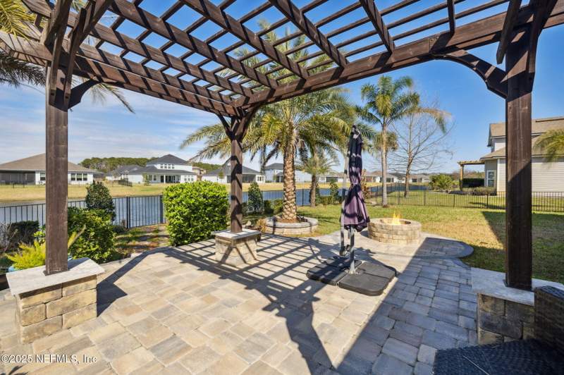 5 bedroom Single Family Residence at 5140 Clapboard Creek Drive, Tidewater, Jacksonville — photo 2