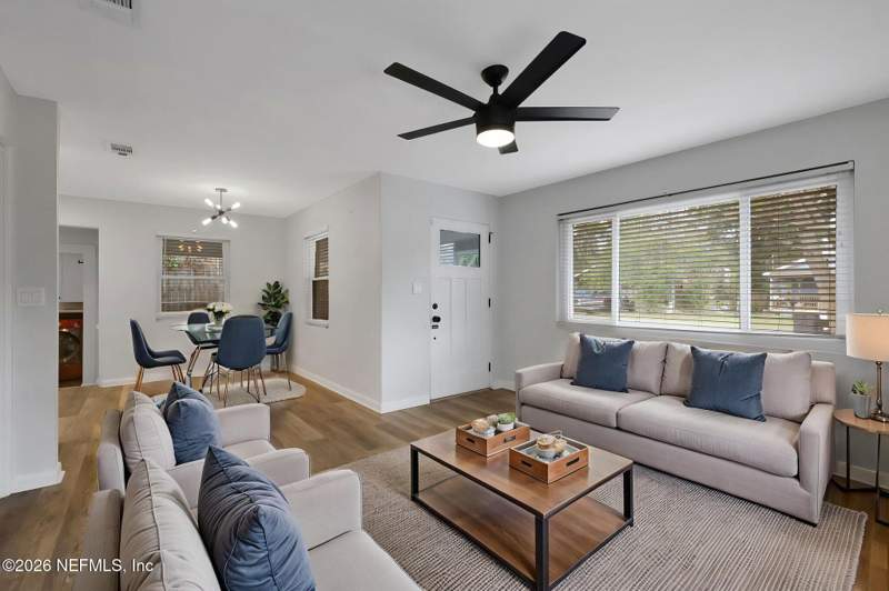 3 bedroom Single Family Residence at 4582 Merrimac Avenue, St Johns Park, Jacksonville — photo 3