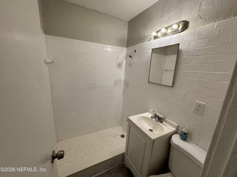 3325 Columbus Avenue, Jacksonville FL - photo 8 of 11